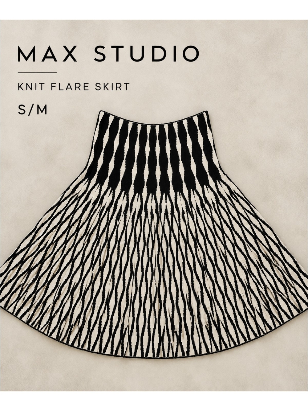 EUC Max Studio Fit & Flare Black & White Pattern Sweater Skirt, S/M